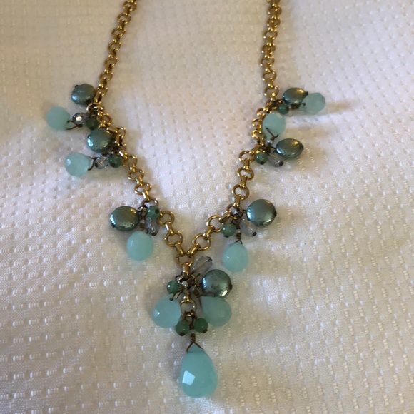 Green Semi precious stones and coin pearl necklace. - Picture 2 of 9